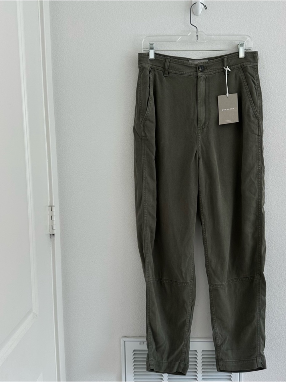 Everlane The Chino in Buttersoft Kalamata Size: 4, NWT - Picture 3 of 15